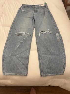 Never worn gap jeans